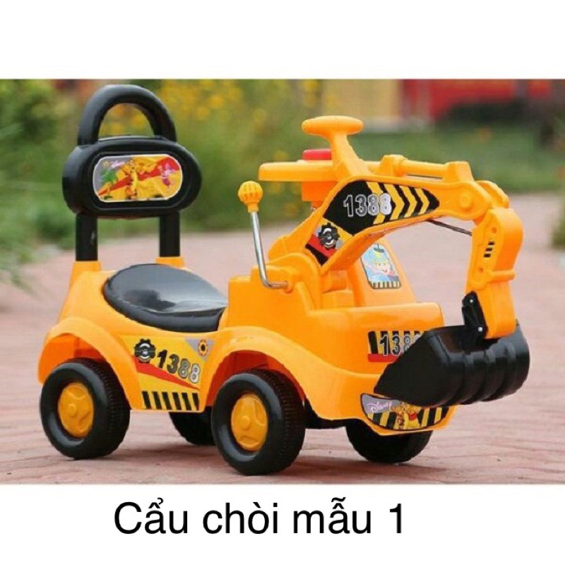 Xe cẩu chòi chân có cần múc