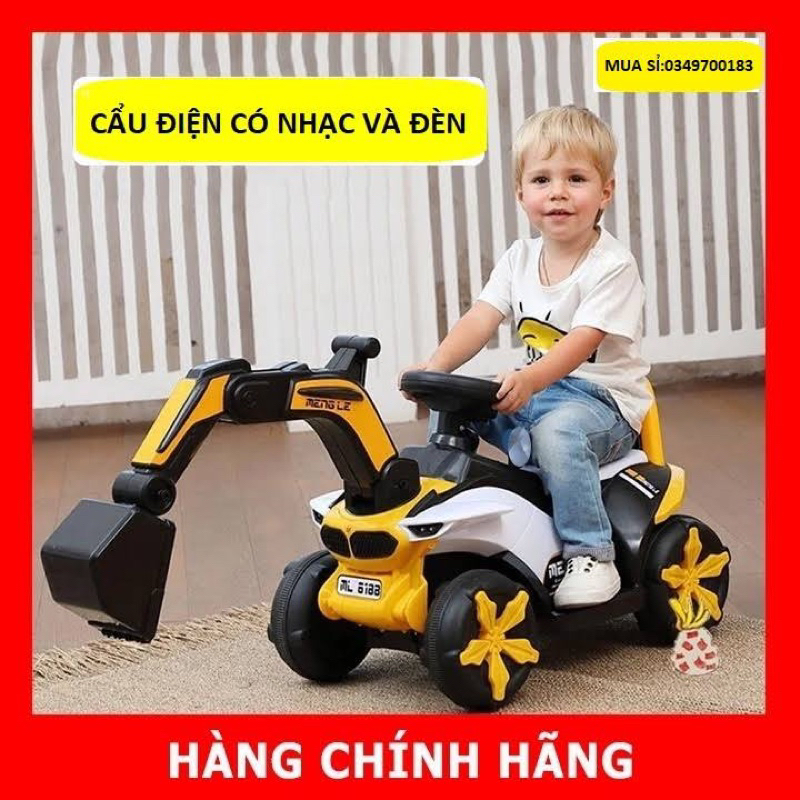 Xe cẩu chòi chân có cần múc