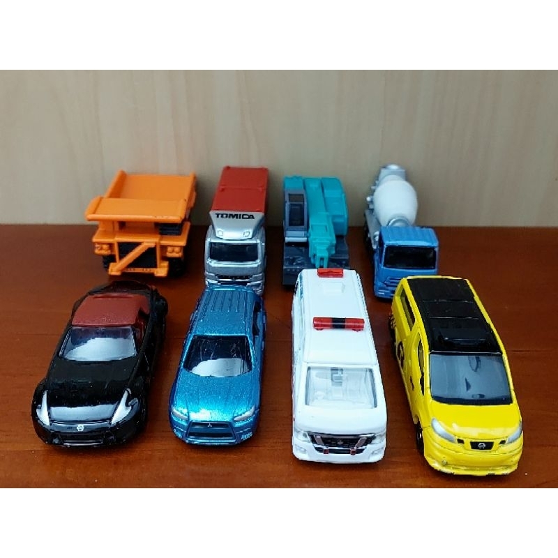 Xe mô hình Tomica made in VN cũ - 7