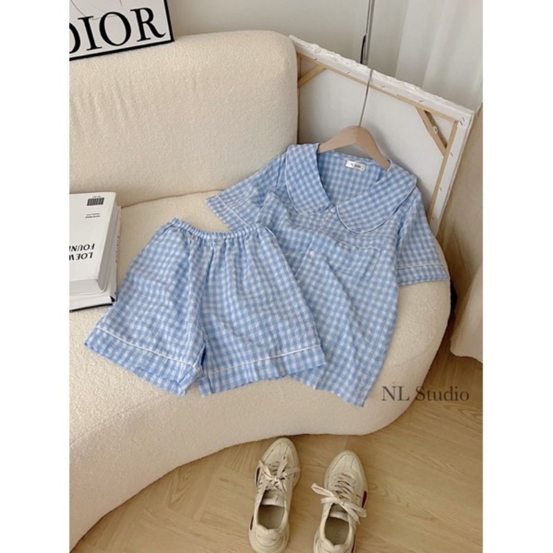 Bộ Pyjama đùi cổ bèo kẻ xốp.