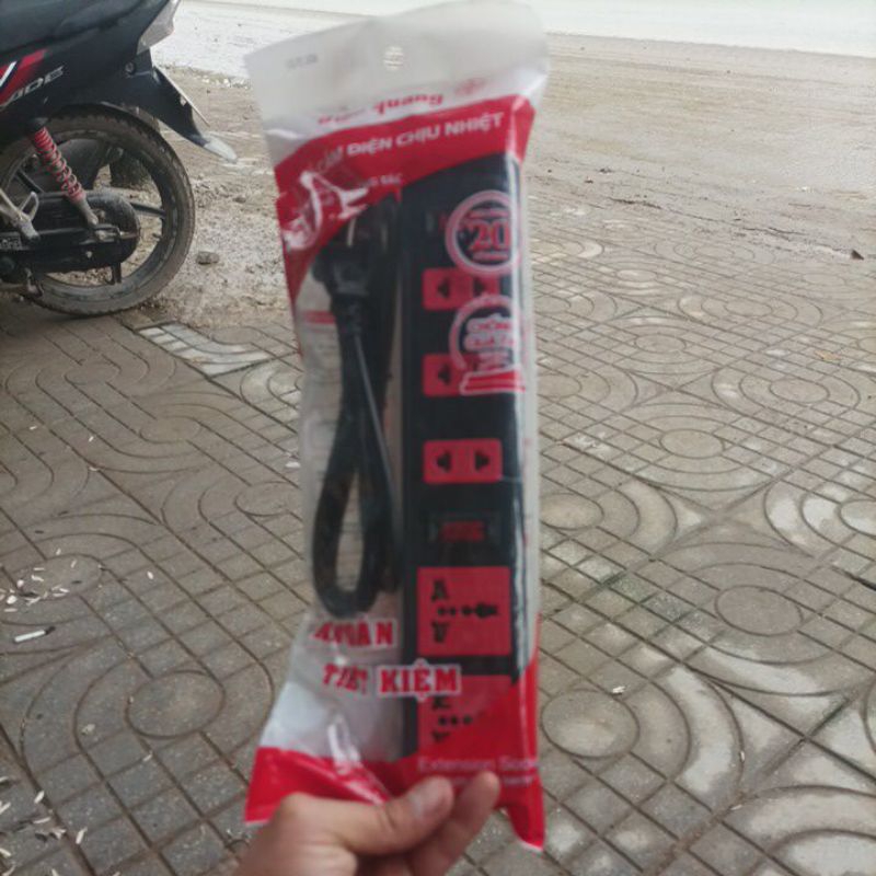 ổ cắm điện quang 5 ổ 2 công tắc ESK 5BR