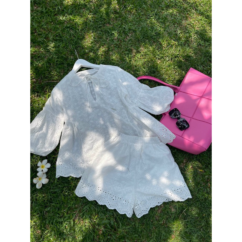 SET ÁO BBD XÔ REN CỘT NƠ KÈM SHORT TRẮNG