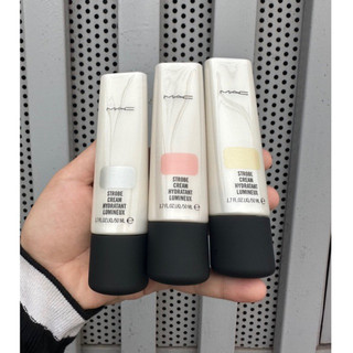 Kem lót căng bóng MAC Strobe Cream