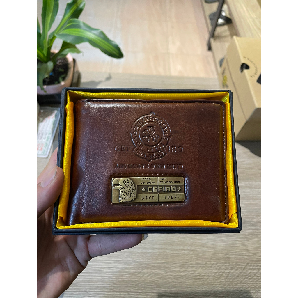 Ví nam da bò thật bảo hành 6 thánng