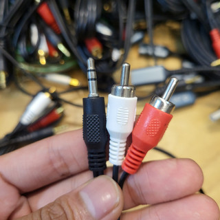 Dây cáp âm thanh 3.5mm ra 2 av giá rẻ