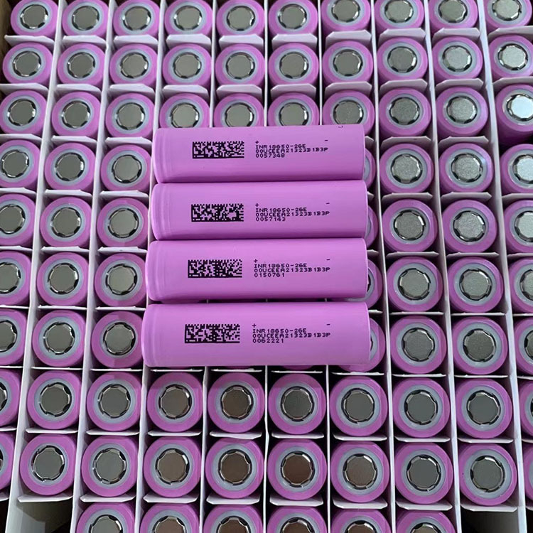 Pin 18650 tích điện - Dung lượng 2000/ 2600mAh 3.7v dùng cho Quạt mini,Tông Đơ,Sạc Dự phòng