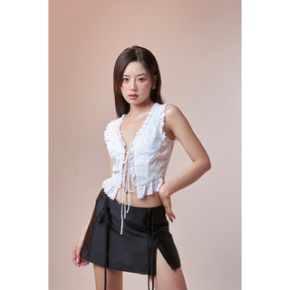 Lace Top - Áo trắng cột dây phối ren