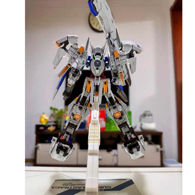 Mô hình gunpla MG 1/100 Avalanche Astraea