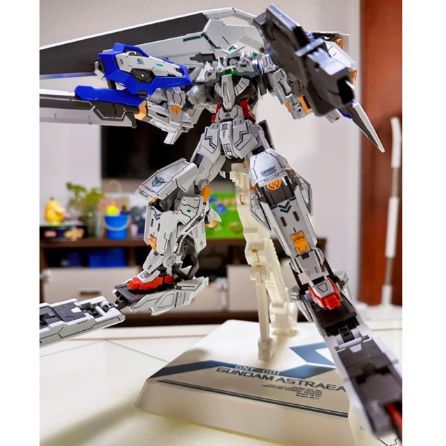 Mô hình gunpla MG 1/100 Avalanche Astraea