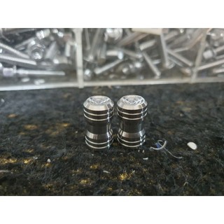 Van vòi inox gắn moi xe