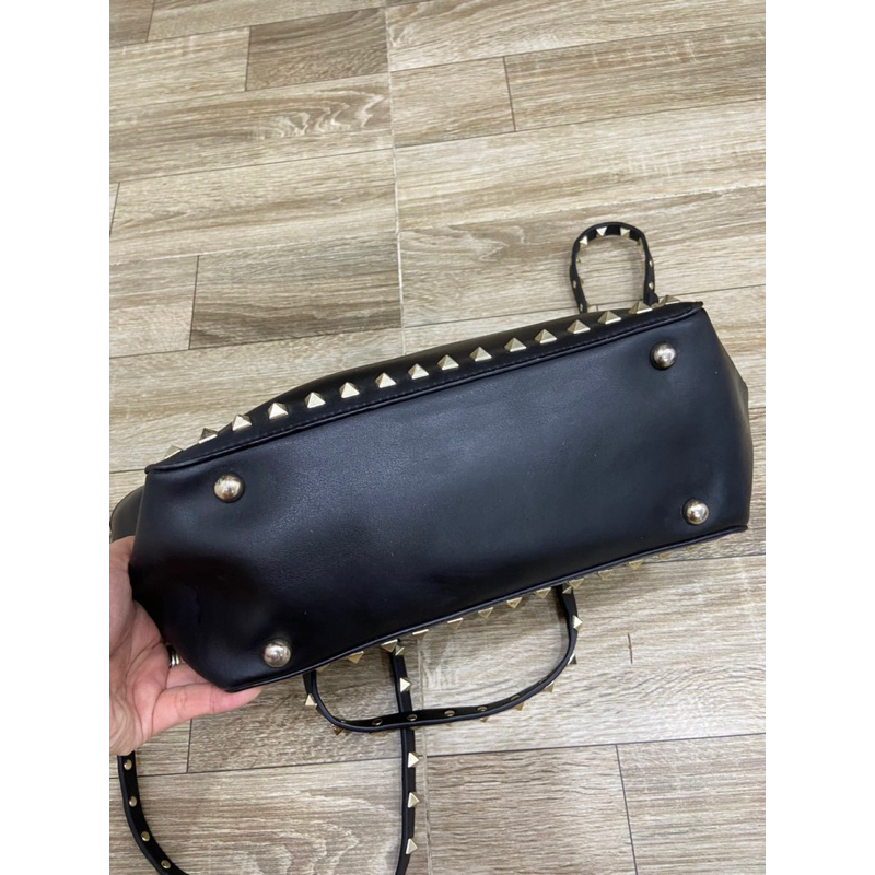 Túi si hiệu Valentino