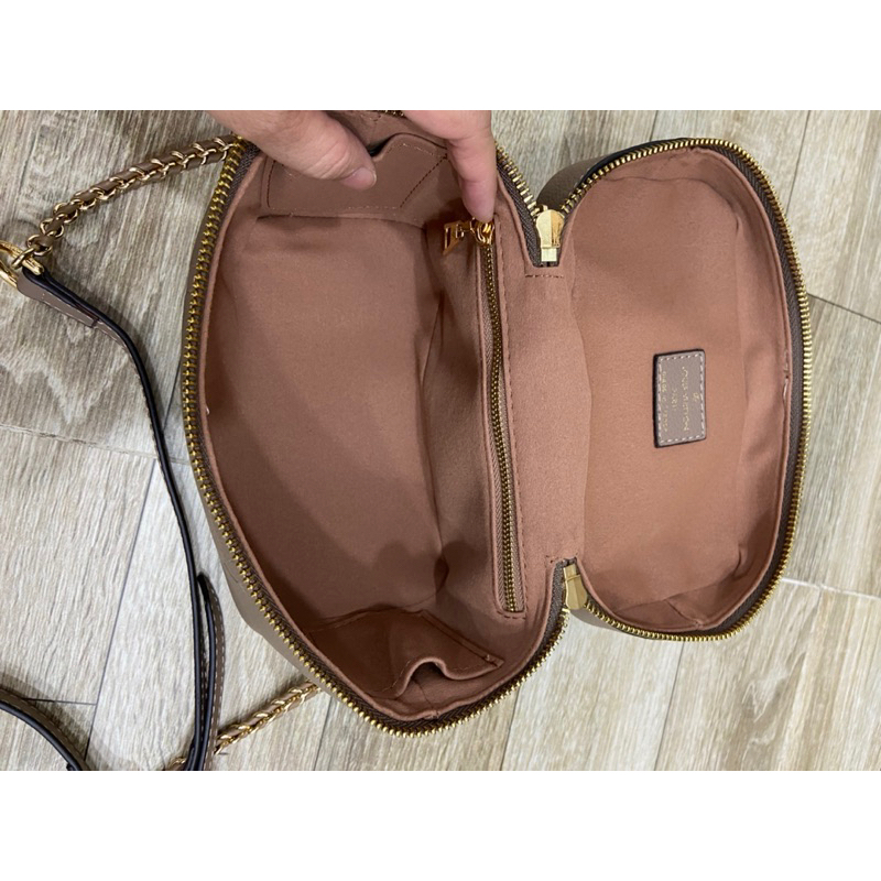 Túi si da thật hiệu LV cốp