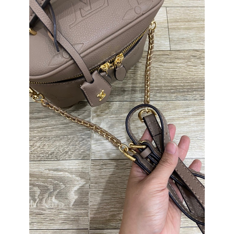 Túi si da thật hiệu LV cốp