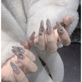Nailbox móng sơn thạch, mẫu gắn đá đi tiệc, đi chơi đẹp