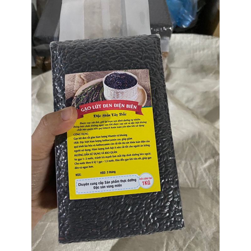 gạo lứt đen 1kg hút chân không