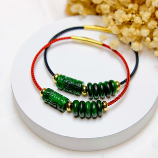 Vòng tay phong thuỷ ngũ điếu và lu thống chạm camthach sơn thuỷ UPCARA