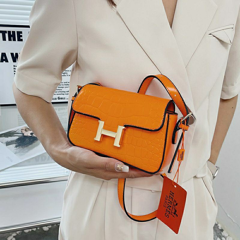 Túi đeo chéo , đeo vai , 2 dây thay đổi .