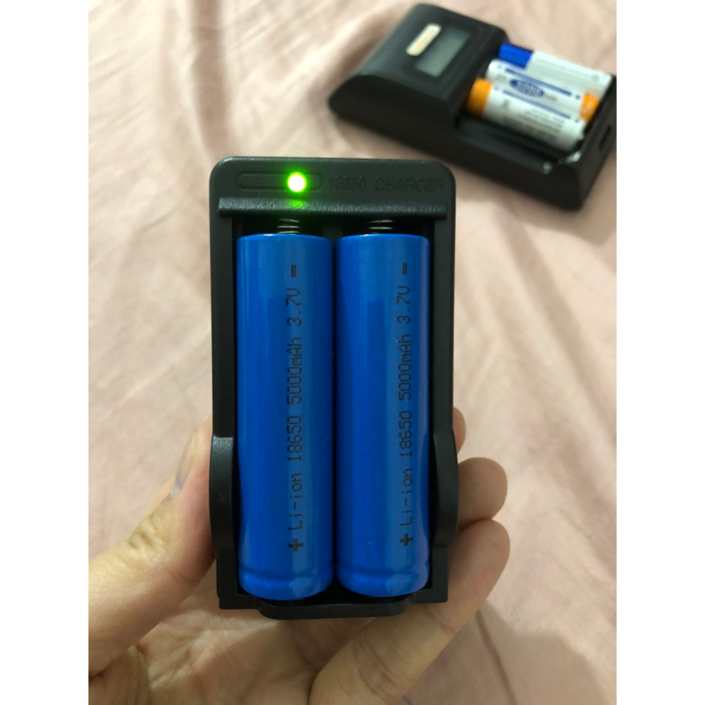 Combo Pin 18650 + Sạc