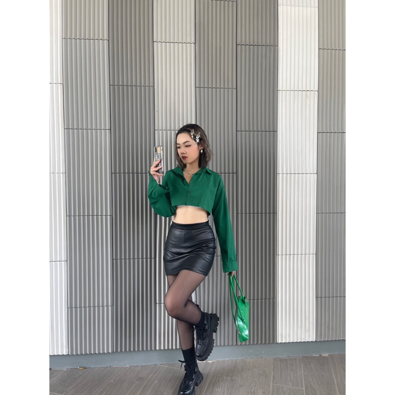 Sơ mi croptop Trắng + Xanh lá