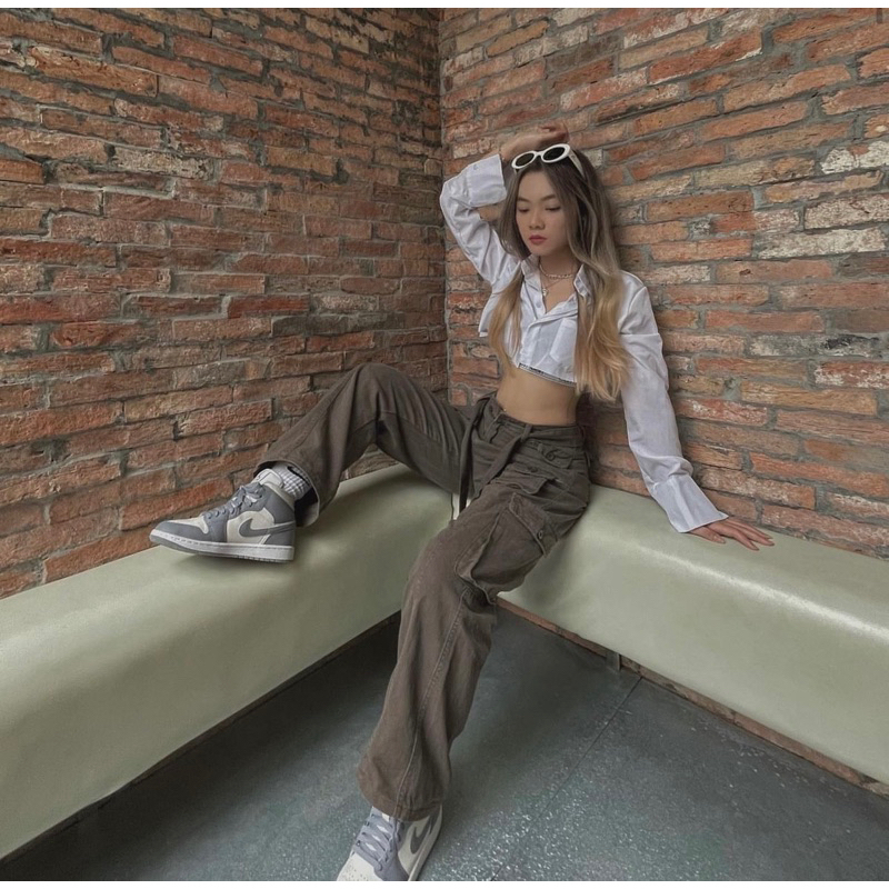 Sơ mi croptop Trắng + Xanh lá