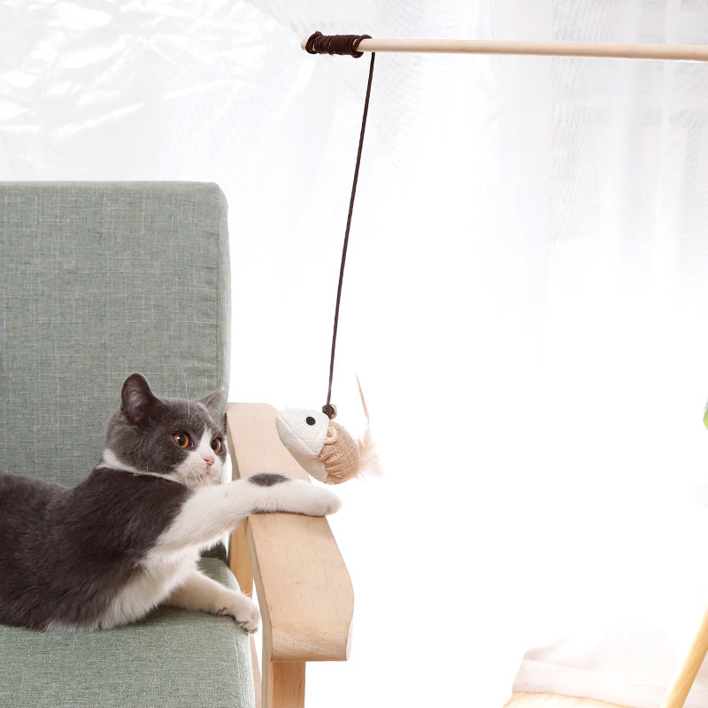 Đồ chơi cần câu cho mèo chuôi gỗ - Cần câu trêu mèo