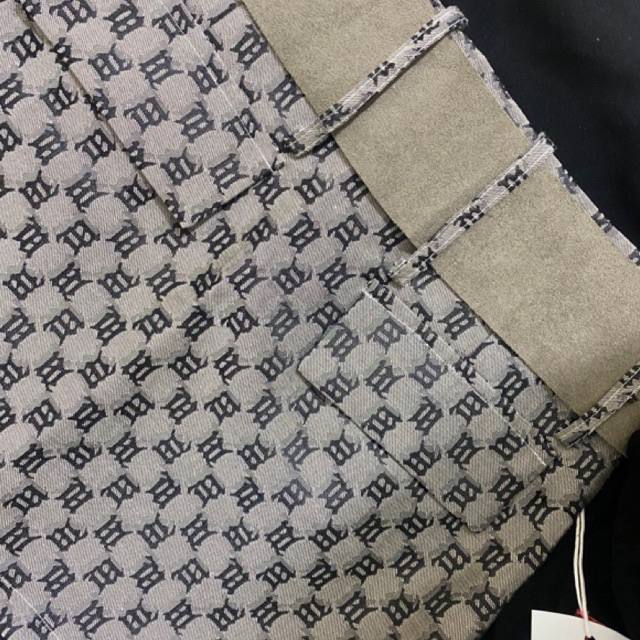 Chân váy chữ A hoạ tiết mis.bhv có lót trong