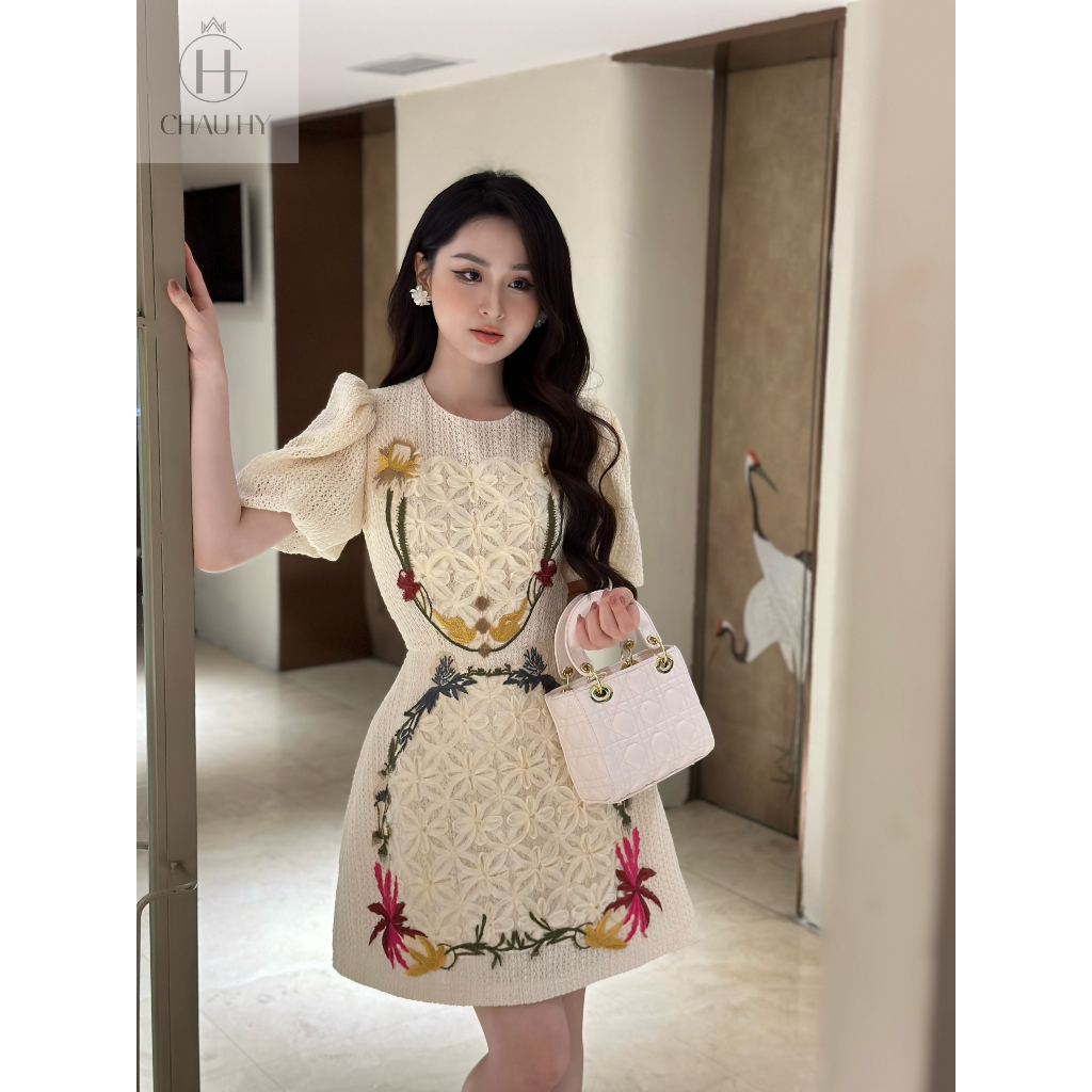 Khâu_Đầm thiết kế sang chảnh_ Ren lá cọ new
