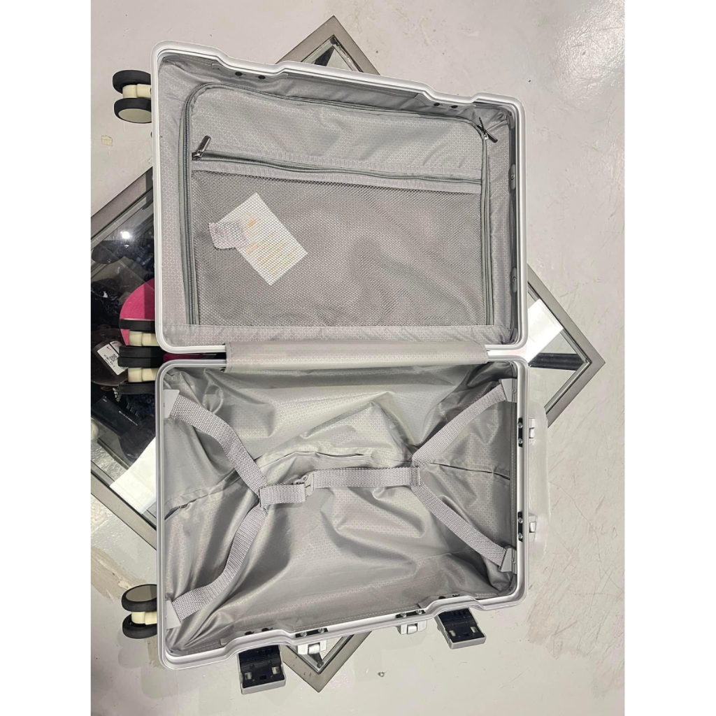 Vali Kéo Adi.das Sticker Trắng Sữa 2022 size 22