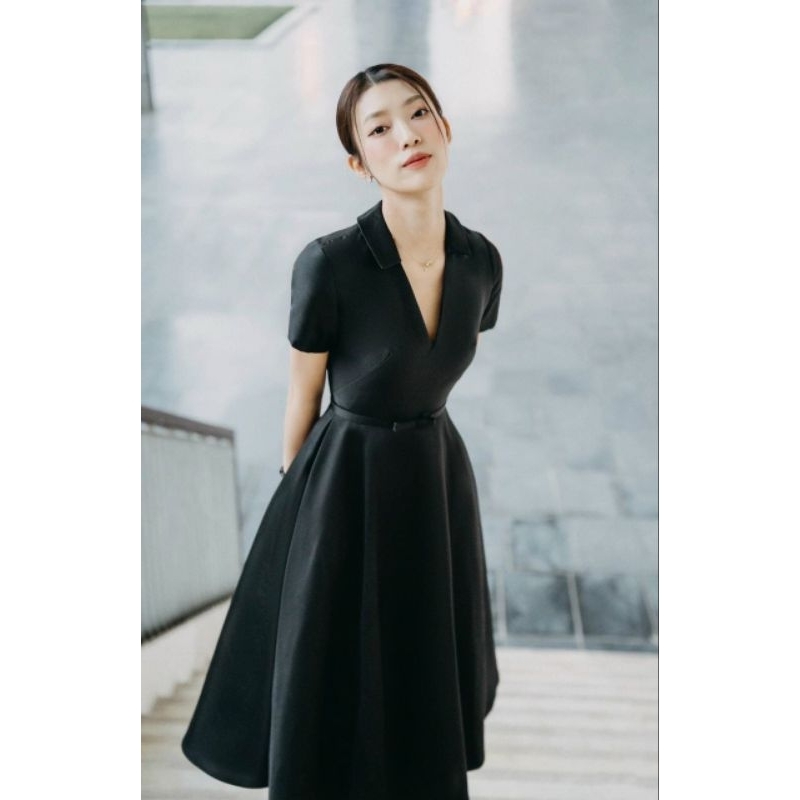 đầm xoè cổ v kèm belt,hàng thiết kế cực xịn đẹp