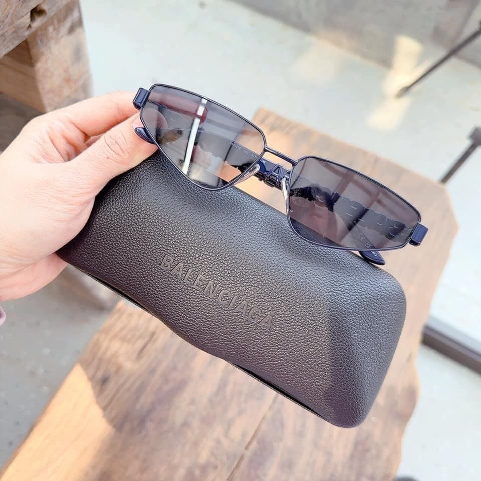 Kính mát Balenciaga BB0107S mắt ruồi siêu cá tính