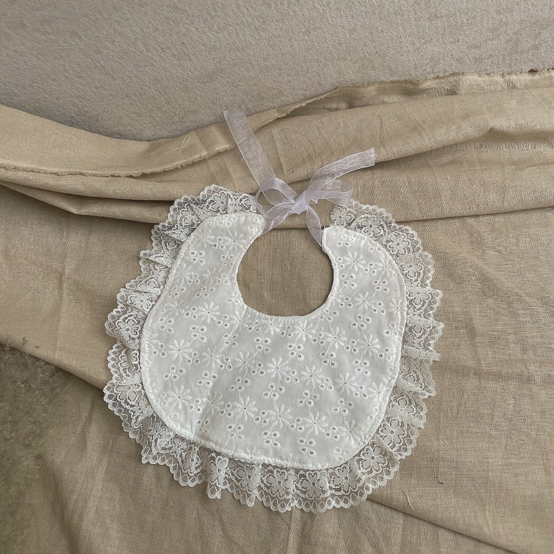 Yếm ren nhiều kiểu dáng phối đồ váy áo cho bé gái Tiệm Su Kids