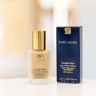 Kem trang điểm dưỡng ẩm Estee Lauder Double Wear All Day Glow BB Moisture Makeup SPF 30 Màu da sáng tự nhiên