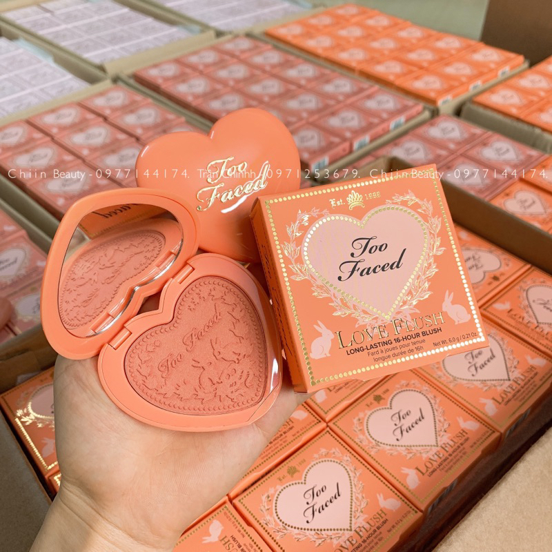 Có sẵn 2 màu: Phấn má hồng TOO FACED Love Flush Blush tone Baby Love, I Will Always Love You