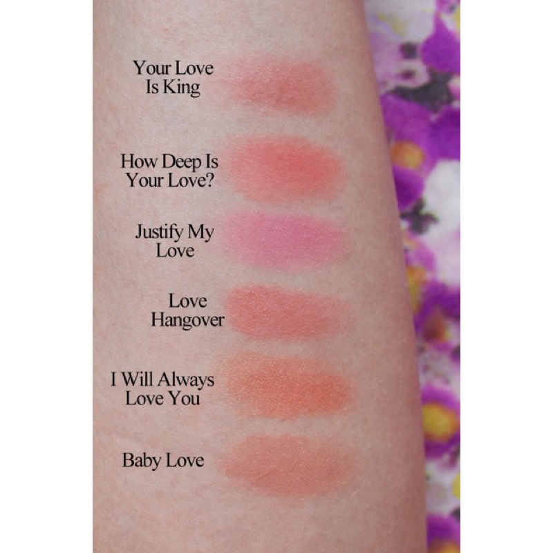 Có sẵn 2 màu: Phấn má hồng TOO FACED Love Flush Blush tone Baby Love, I Will Always Love You