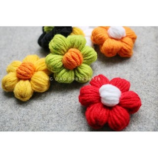 Bông hoa móc len 4-5cm/ pin cài áo, ghim cài áo hoa móc len /hoa 6 cánh nhiều màu len cotton loại 1