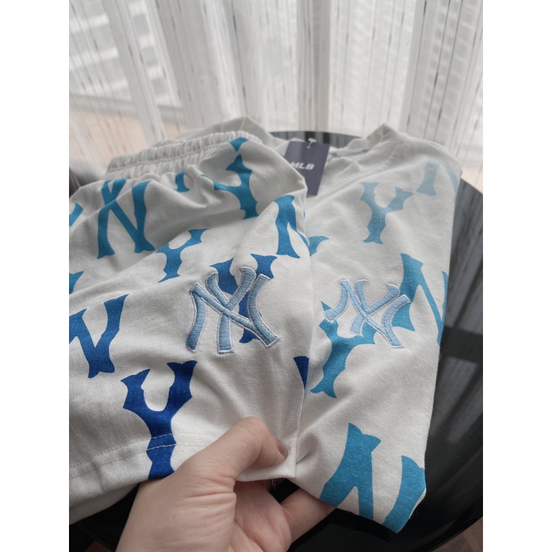 Bộ đùi NY chữ xanh in tràn cho nữ