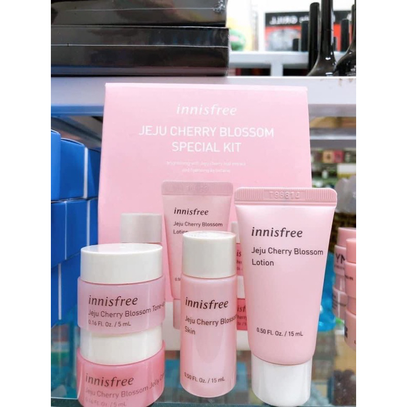 BỘ KIT DƯỠNG TRẮNG CHERRY BLOSSOM INNISFREE