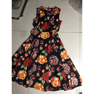 Đầm midi hoa  Ck dư xịn( mẫu mới nhất)2,4,6,8