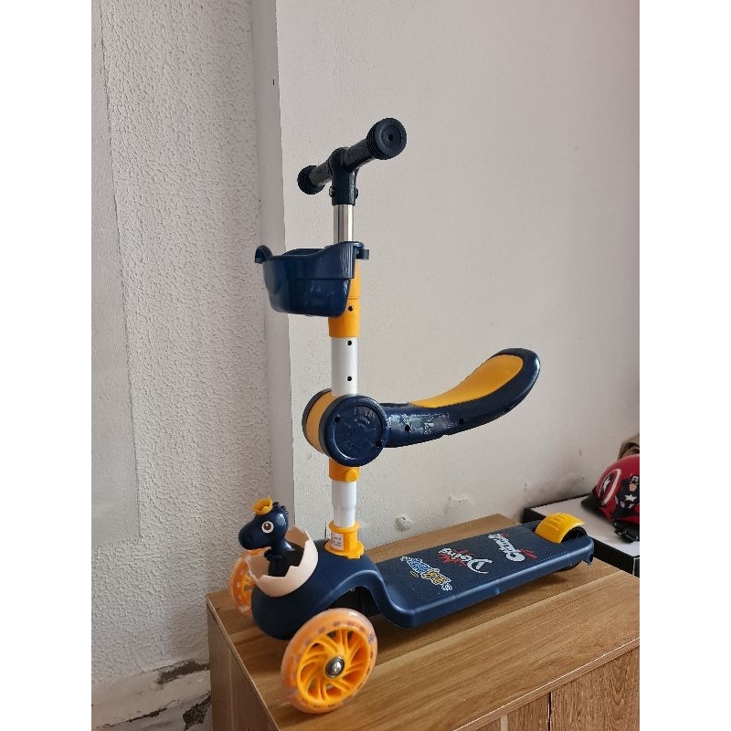 XE TRƯỢT SCOOTER CÓ ĐÈN BÁNH XE