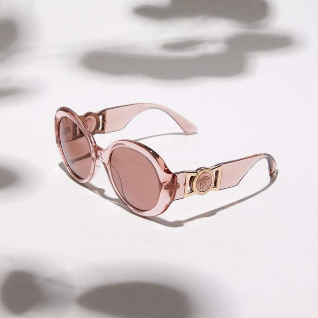 Kính mát Versace dáng tròn, màu hồng trong suốt, viền logo VE4414F 533973