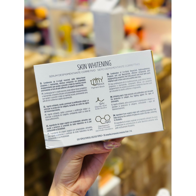 Huyết thanh sáng da chống lão hoá ISDIN Flavo-C Ultraglican cho ban NGÀY 30 ống x 2ml