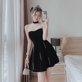 Đầm nhung cúp ngực kèm vòng cổ