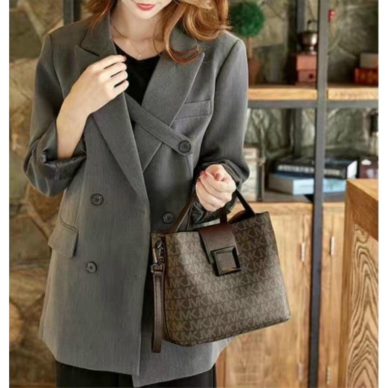 Túi công sở cầm tay túi đeo chéo da mềm khóa vuông hàng đẹp CSMK01 - Ảnh shop chụp