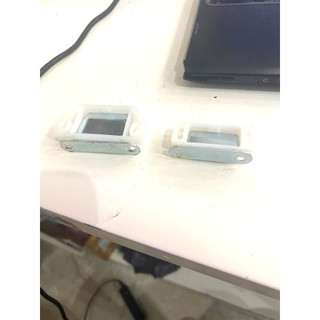 Hít từ cánh cửa