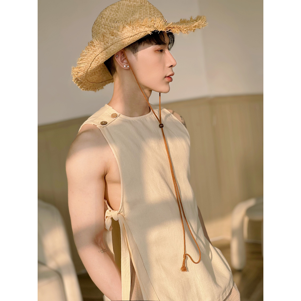 Áo tanktop phối dây hở sườn cực chất thương hiệu REO Concept