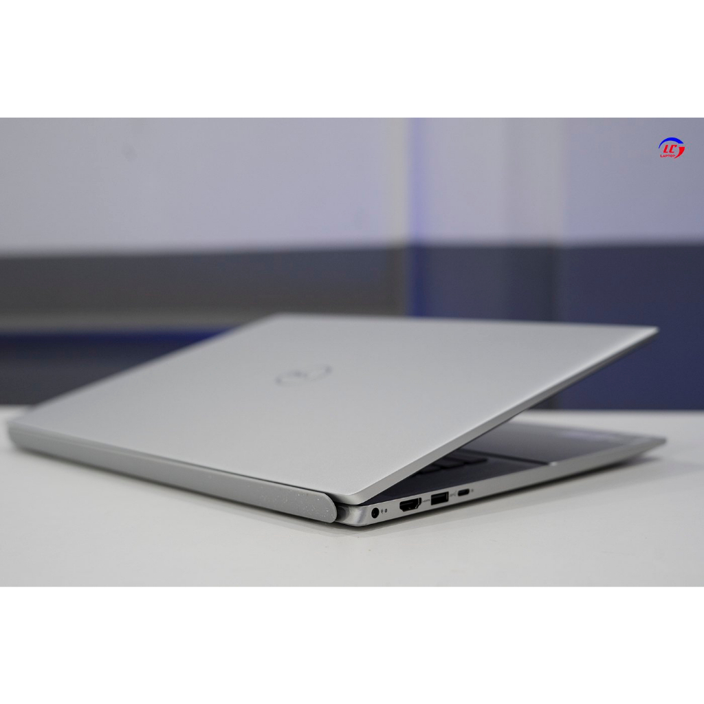 Laptop Dell Inspiron 5625 chơi game