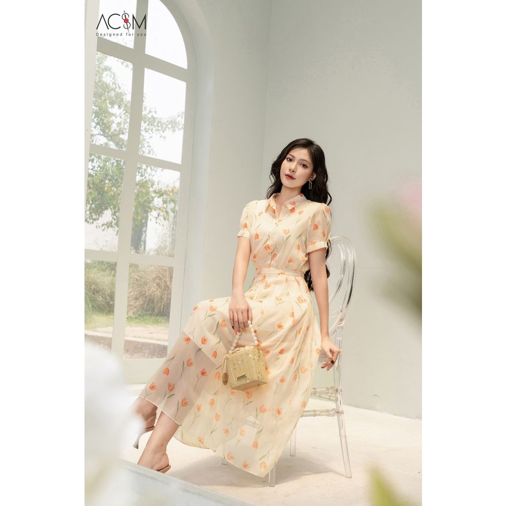 Đầm xòe xếp ly cổ đức