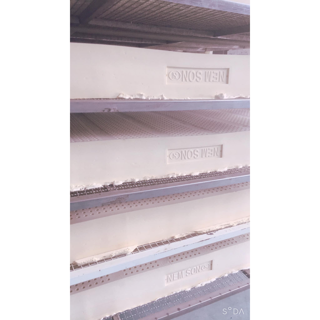 Nệm Cao Su thiên nhiên 100%, hàng trưng bày mới 99% SIZE 1M8 X2M X10CM