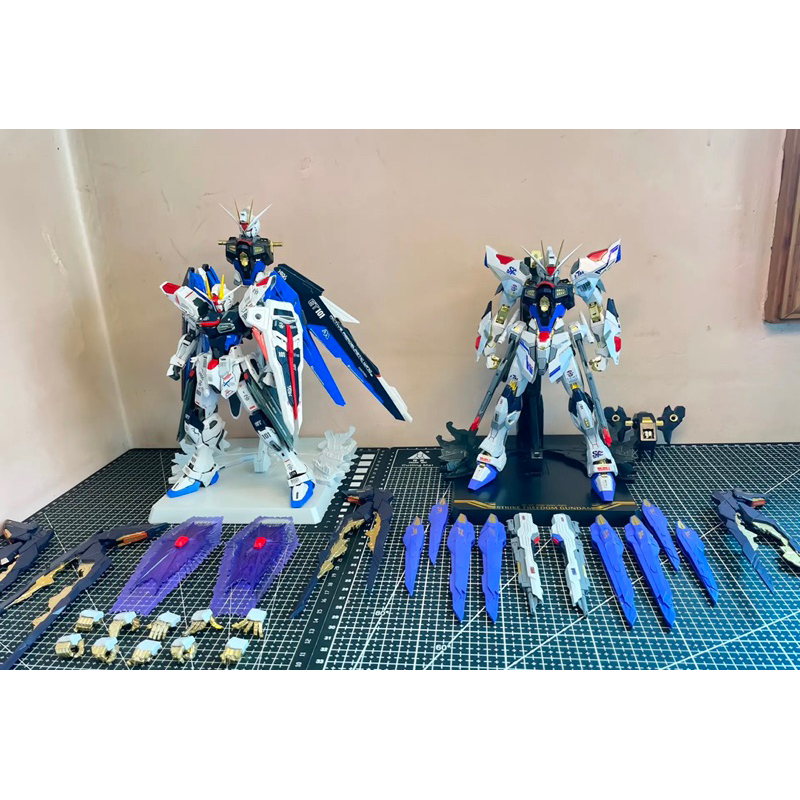 Mô hình gunpla MG 8802s Strike Freedom Soul Blue