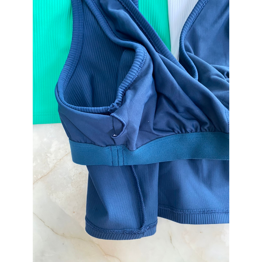 Hàng xuất xịn - Áo tập cổ tim seamless 90do xuất khẩu